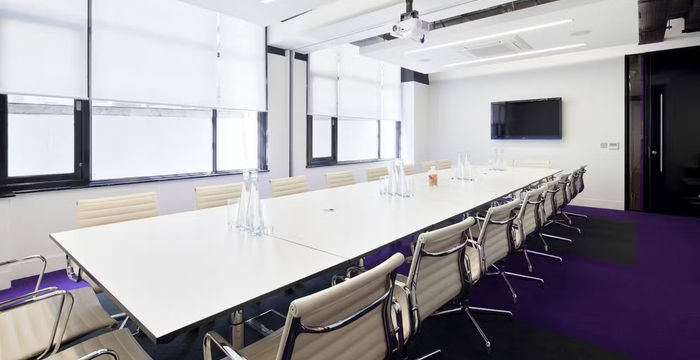 3 Lloyds Avenue, London - Image 5