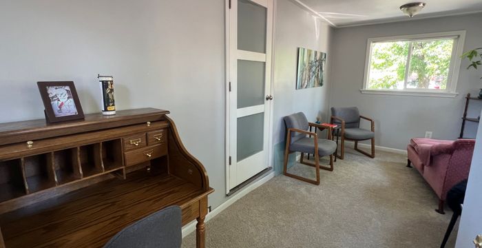 106 S Harrison Avenue, Lafayette - Image 2