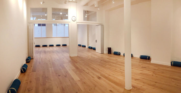 36 Saint Mary At Hill, London - Image 4