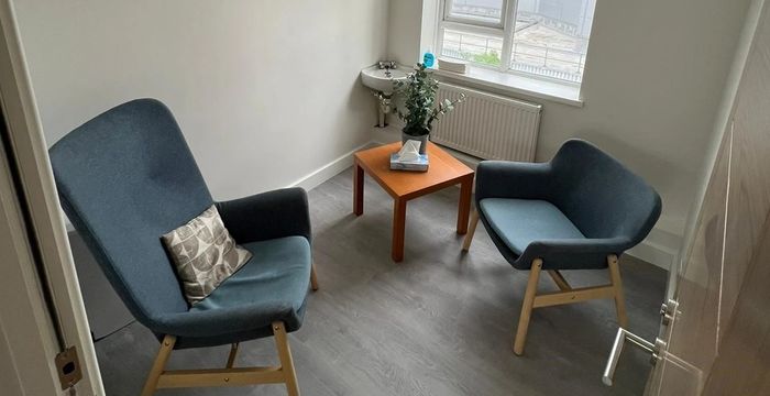 151-153 Clapham High Street, London - Image 4