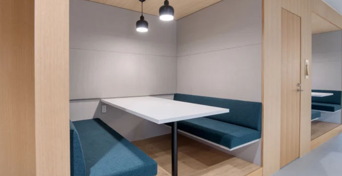 1450 Busch Parkway, Buffalo Grove - Image 4