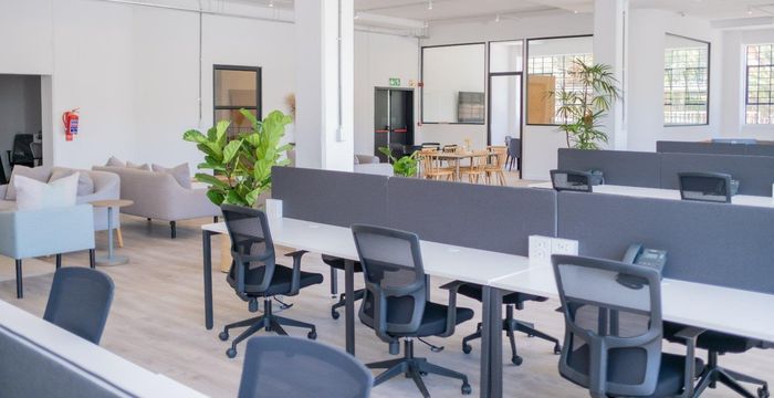 8 Vrede Street Gardens, Cape Town - Image 2