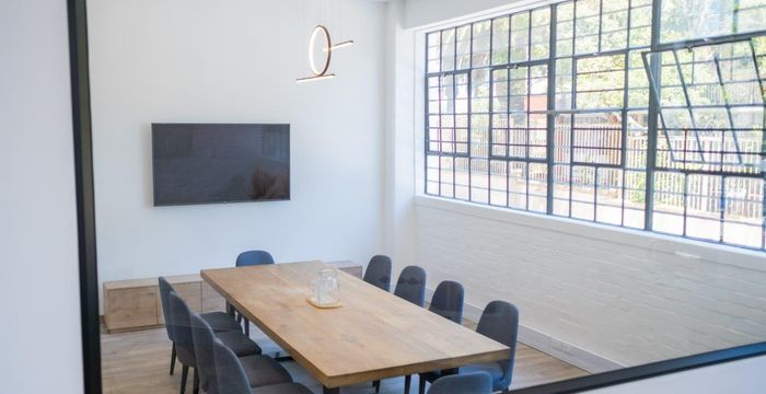 8 Vrede Street Gardens, Cape Town - Image 2