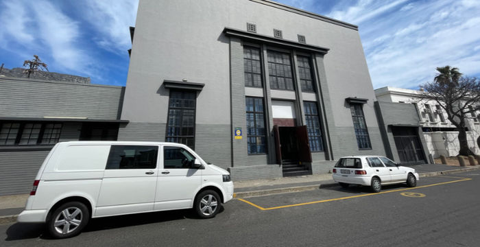 8 Vrede Street Gardens, Cape Town - Image 4