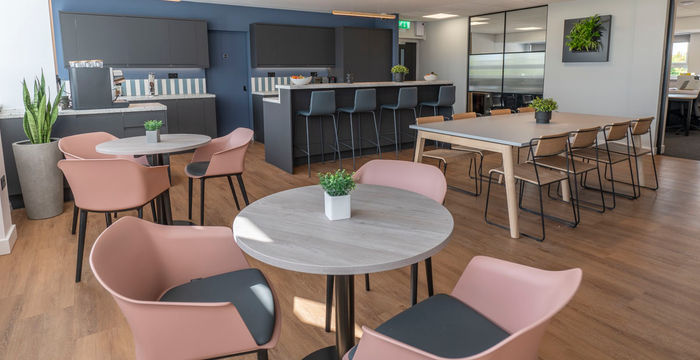 81 Station Road, Ashford - Image 3