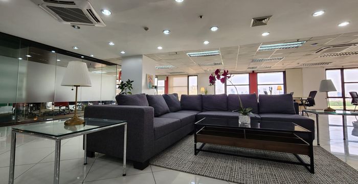 Princeton Street Corner Shaw Blvd, Mandaluyong - Image 2