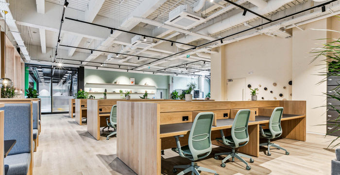 4 Queens Road, London - Image 2