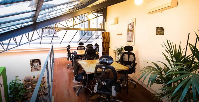 48 Rue Joseph De Maistre, Paris - Image 5