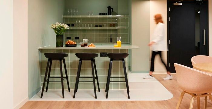 97 Vauxhall Walk, London - Image 2