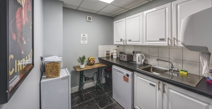 30 Worthing Road, West Sussex - Image 4