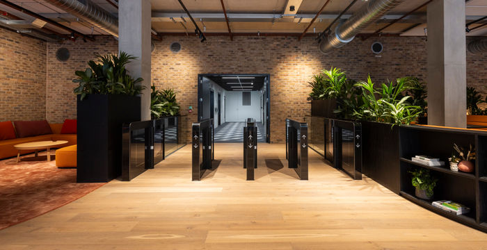 1 Blossom Street, London - Image 3