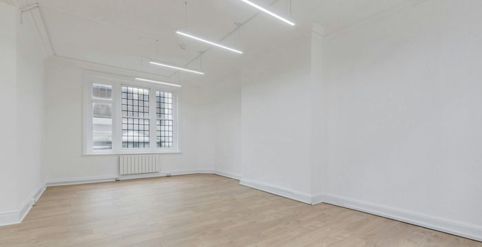 21-22 Castle Street, Fitzrovia - Image 2