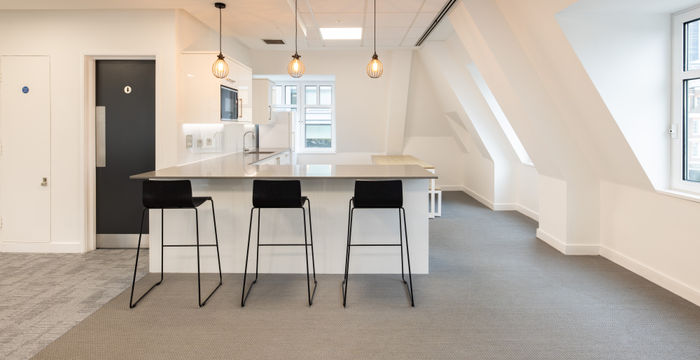 61 Queen Street, London - Image 3