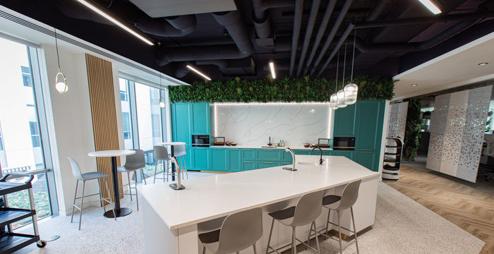 Wellington Way, Surrey - Image 4