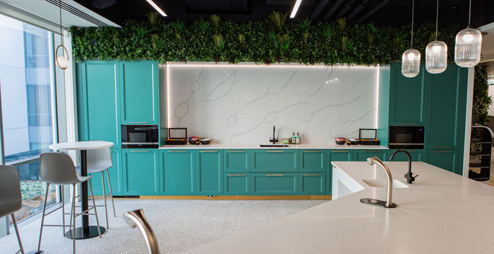 Wellington Way, Surrey - Image 3