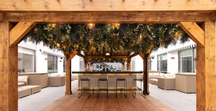 Wellington Way, Surrey - Image 4