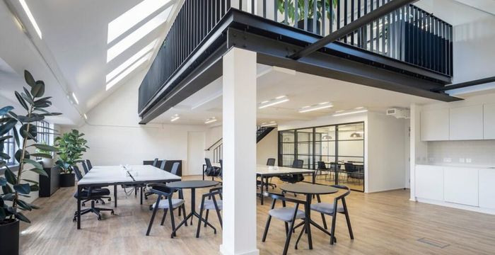 14 Gower's Walk, London - Image 3