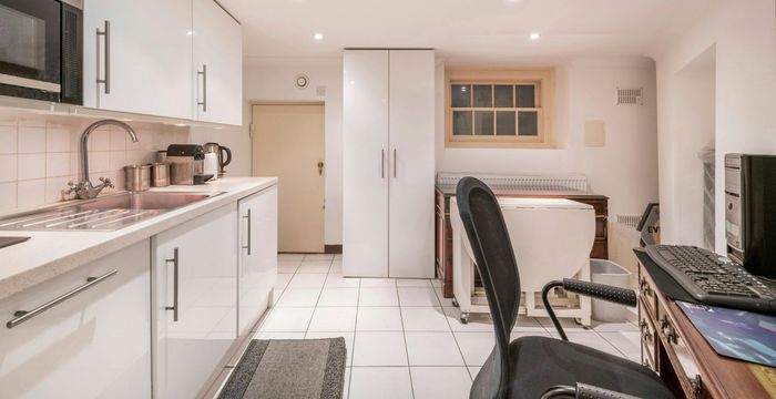 8 West Street, Covent Garden - Image 2