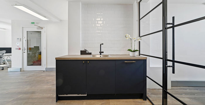 4 Golden Square, Soho - Image 4