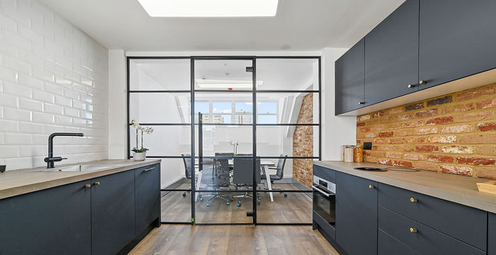 4 Golden Square, Soho - Image 3