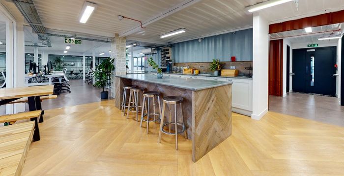 212 Regent's Park Road, Chalk Farm - Image 4