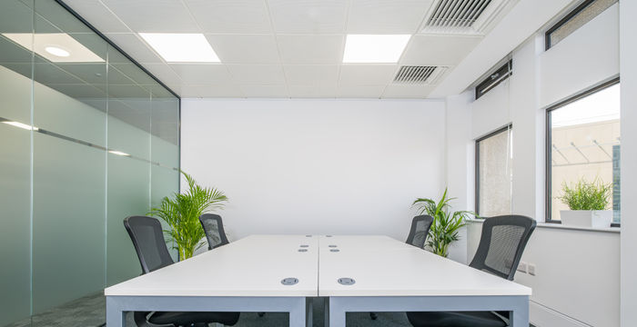 96 96 High Street, Guildford - Image 3