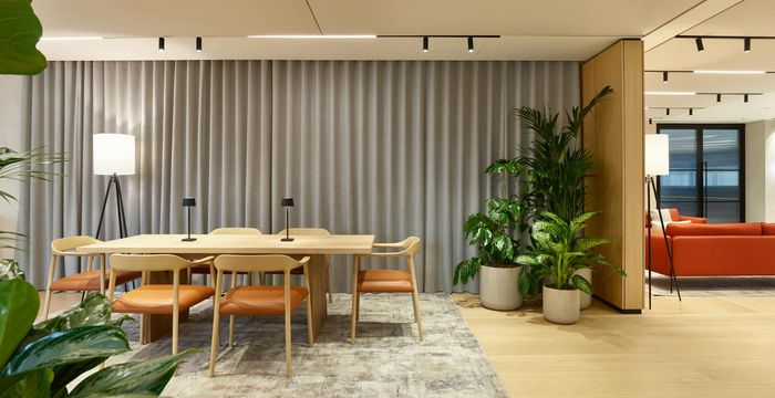 11 Pilgrim Street, London - Image 3