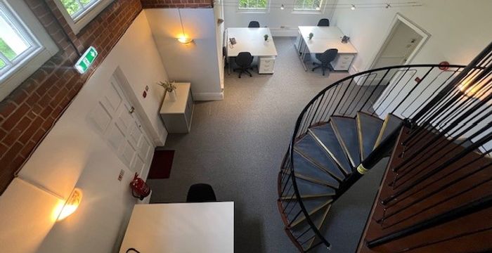 Wyvols Court, Reading - Image 2