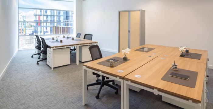 30 Crown Place, London - Image 3