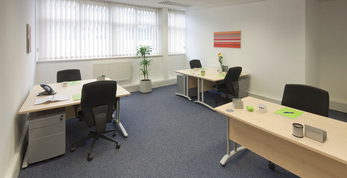 Otterspool Way, Watford - Image 5