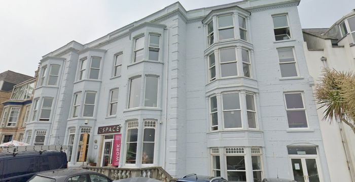5-7 The Crescent, Cornwall - Image 4