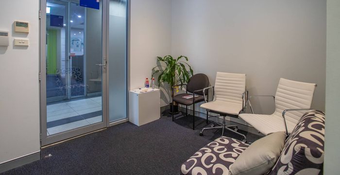 33 Lexington Drive, Bella Vista - Image 2