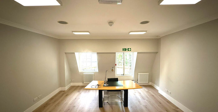 16 Curzon Street, London - Image 3