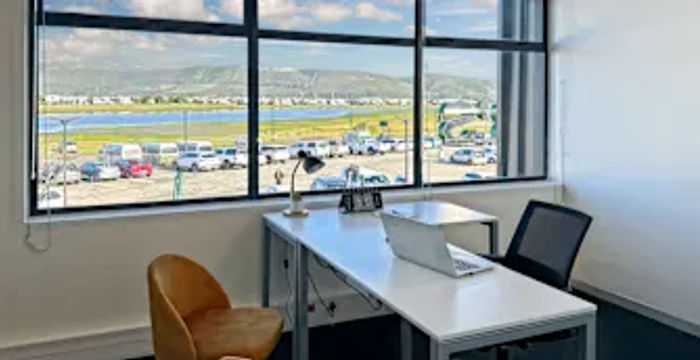 Waterfront Shopping Centre, Knysna - Image 4