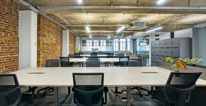 64 Essex Road, Greater London - Image 2