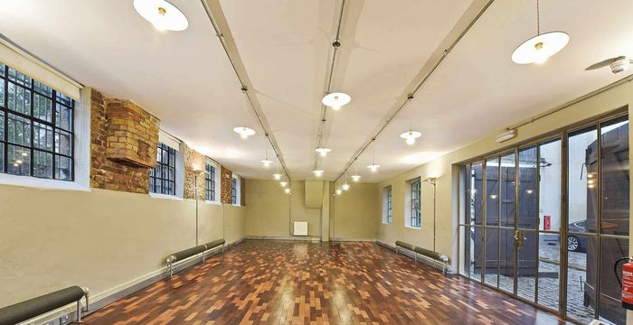 11-29 Fashion Street, Shoreditch - Image 3