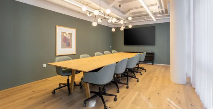 1 Rue Jacqueline Auriol, Marignane - Image 4