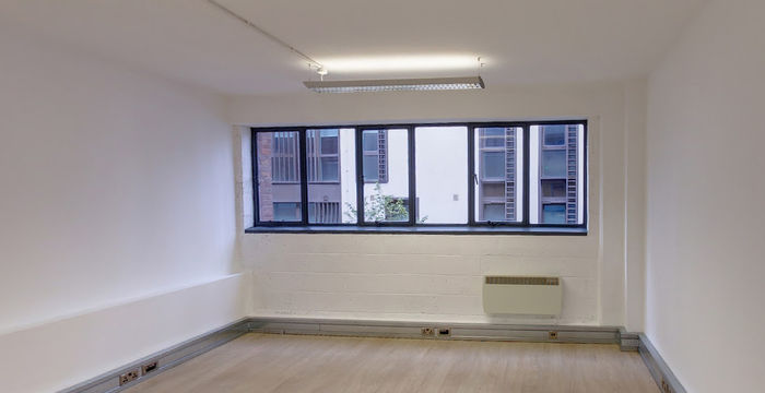 75 Whitechapel Road, Shadwell - Image 2