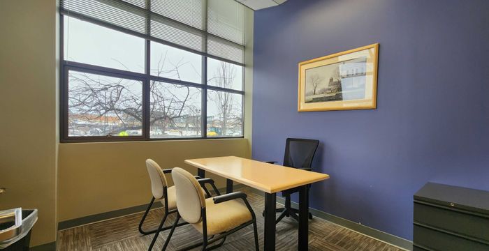 250 Parkway Drive, Lincolnshire - Image 2