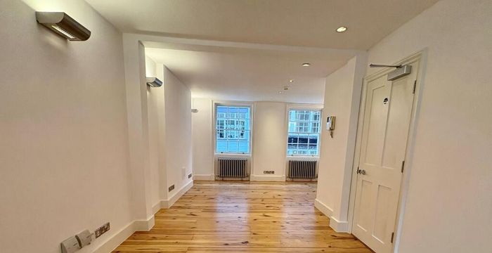 26 Ganton Street, Soho - Image 5