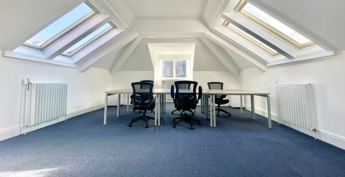 9 Park Square East, West Yorkshire - Image 4
