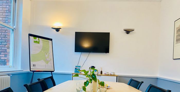 9 Park Square East, West Yorkshire - Image 5