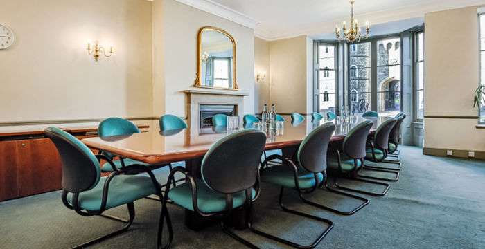 12 Castle Hill, Windsor And Maidenhead - Image 2