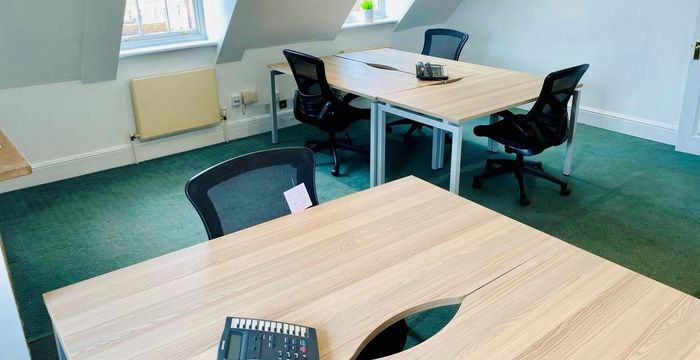 12 Castle Hill, Windsor And Maidenhead - Image 3