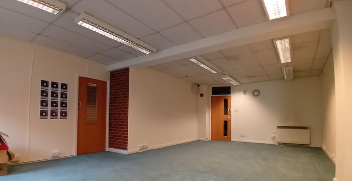 52 Castle Street, Wiltshire - Image 4