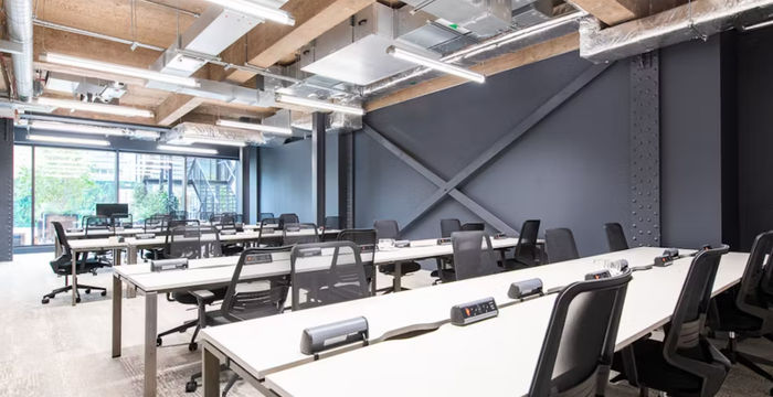 2 Whitechapel Road, Greater London - Image 4