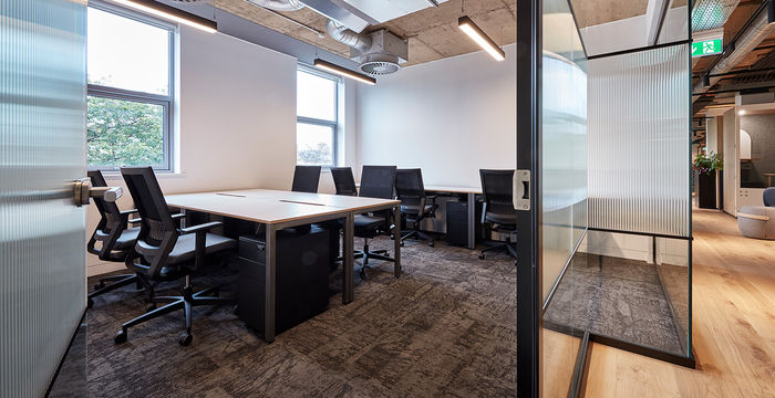 Broadwalk House - Image 2