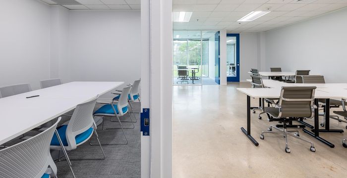 5000 Plaza On The Lake Drive, Austin - Image 4