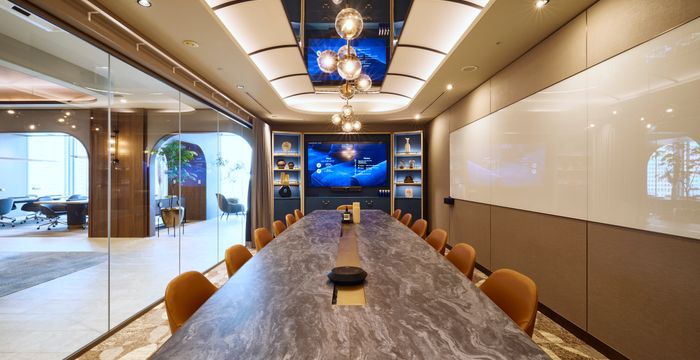 1-9-2 Marunouchi, Chiyoda Ku - Image 2