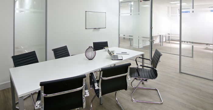 31 Chatsworth Road, West Sussex - Image 2